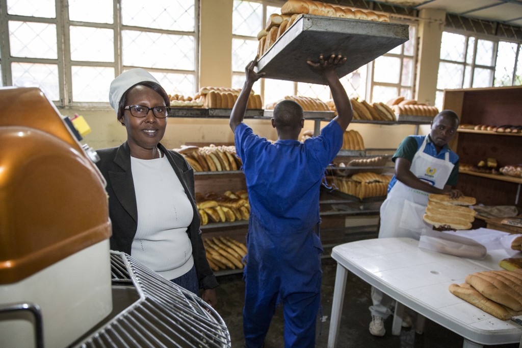 35SPARK Rwanda - Speciose Byukusenge - Le Grenier bakery - Jeppe Schilder